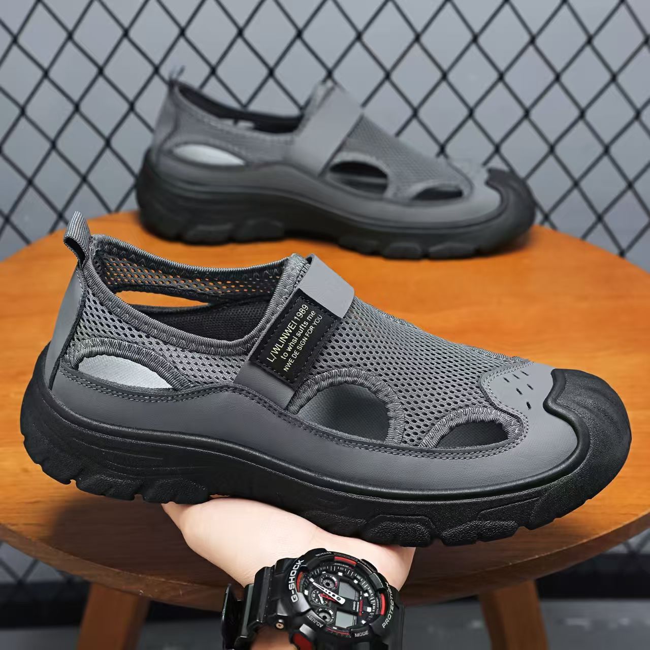 Velcro Hook Loop - Sandal Kasual Man Mesh Baotou Hollow